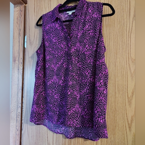 Dana Buchman Tops - **NWOT** VERY PRETTY TOP